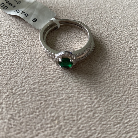 Imitation Emerald Engagement Set - Picture 2 of 5